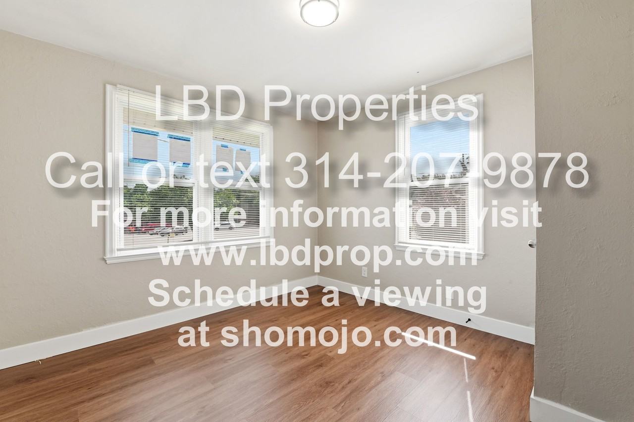 1130 Saint Francois St #1 - Photo 6 of 16