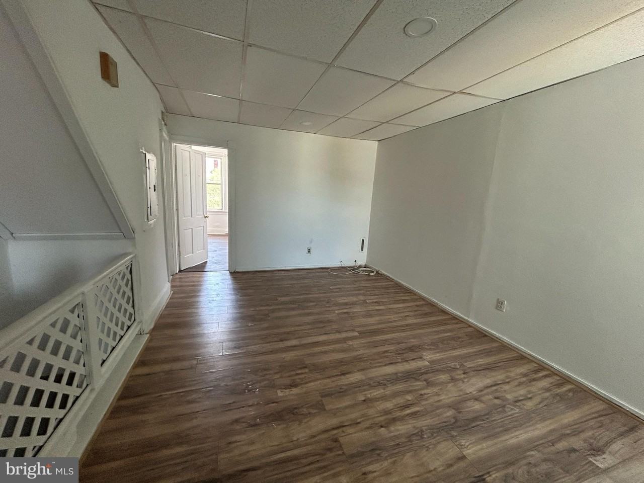 250 Morris Ave #2 - Photo 6 of 12
