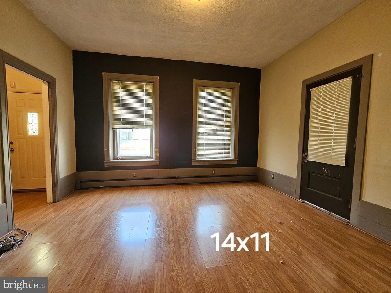 112 W Franklin St - Photo 2 of 16