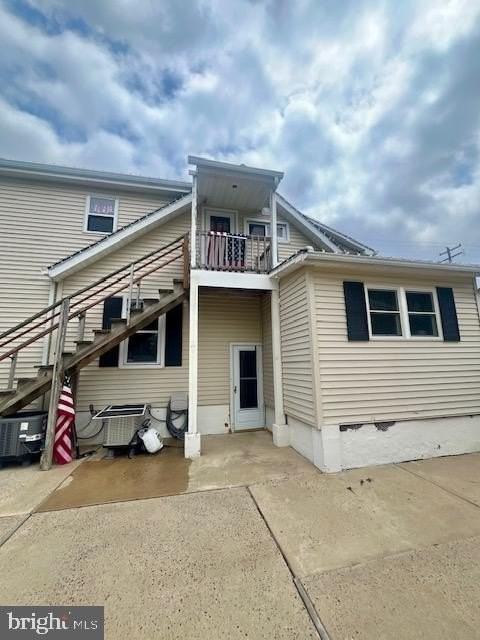 1309 Patterson Ave - Photo 2 of 13