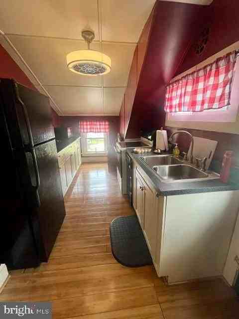 1309 Patterson Ave - Photo 3 of 13