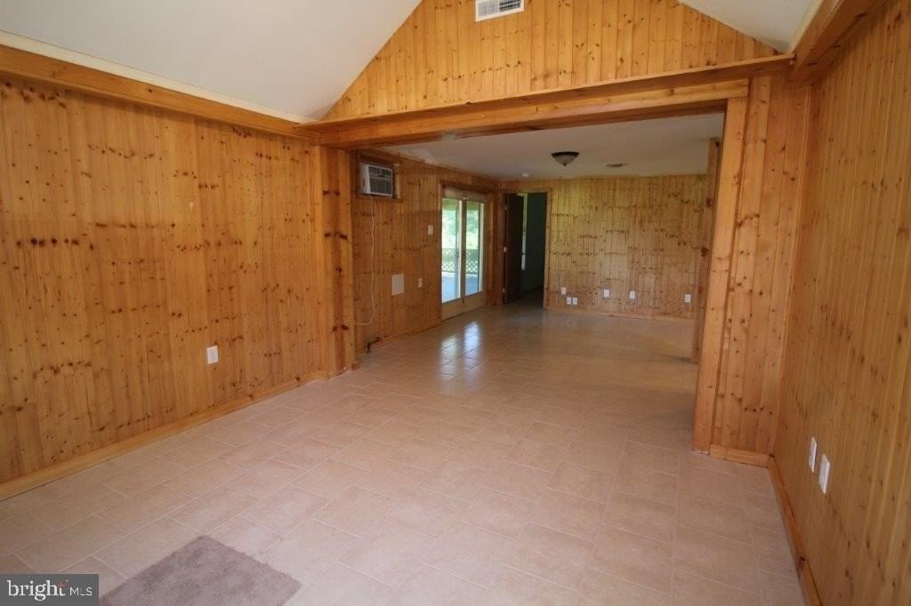 121-UNIT B HOUSE ROCK Road - Photo 4 of 11