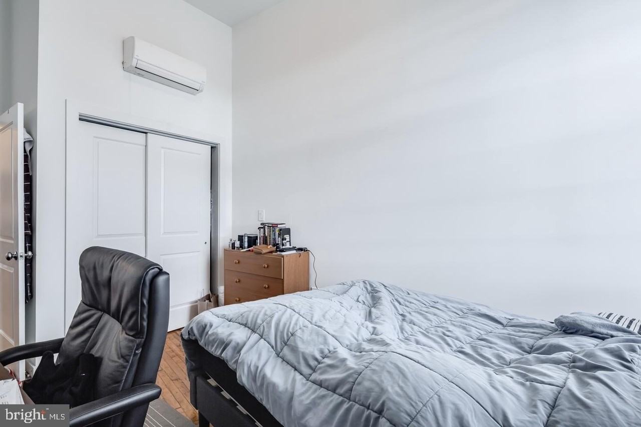 4 Leverington Ave #209 - Photo 6 of 13