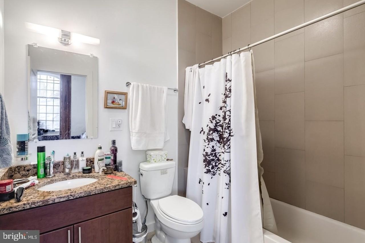 4 Leverington Ave #209 - Photo 7 of 13