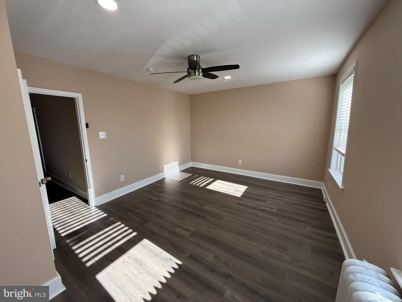 2423 E Allegheny Ave #3 - Photo 5 of 9
