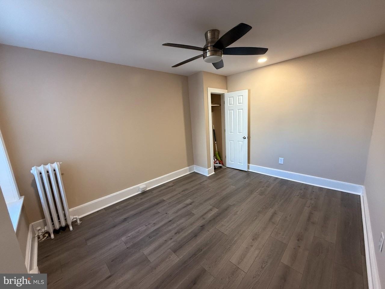 2423 E Allegheny Ave #3 - Photo 6 of 9