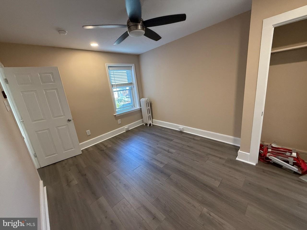 2423 E Allegheny Ave #3 - Photo 7 of 9