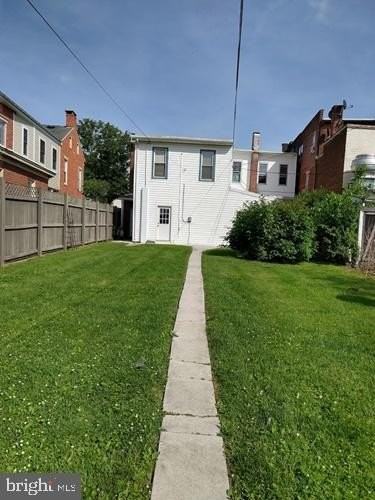 118 1/2 Broadway #1