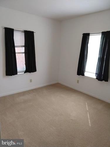 118 1/2 Broadway #1 - Photo 5 of 6