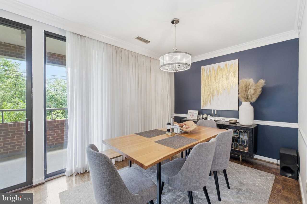 601 Wilkes St #301 - Photo 5 of 50