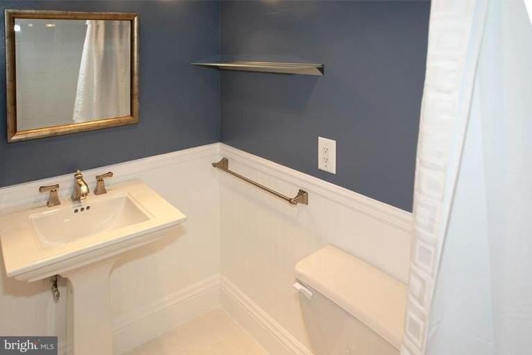 2300 Pimmit Dr #113 - Photo 7 of 17