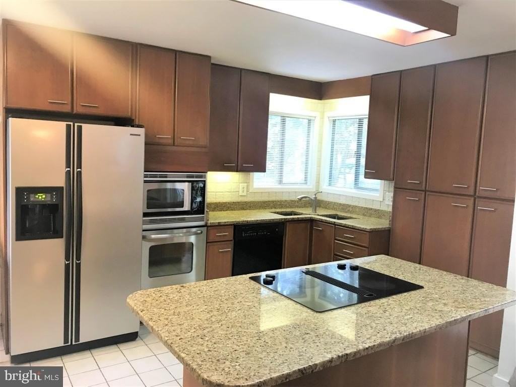 7220 Vistas Ln - Photo 4 of 24
