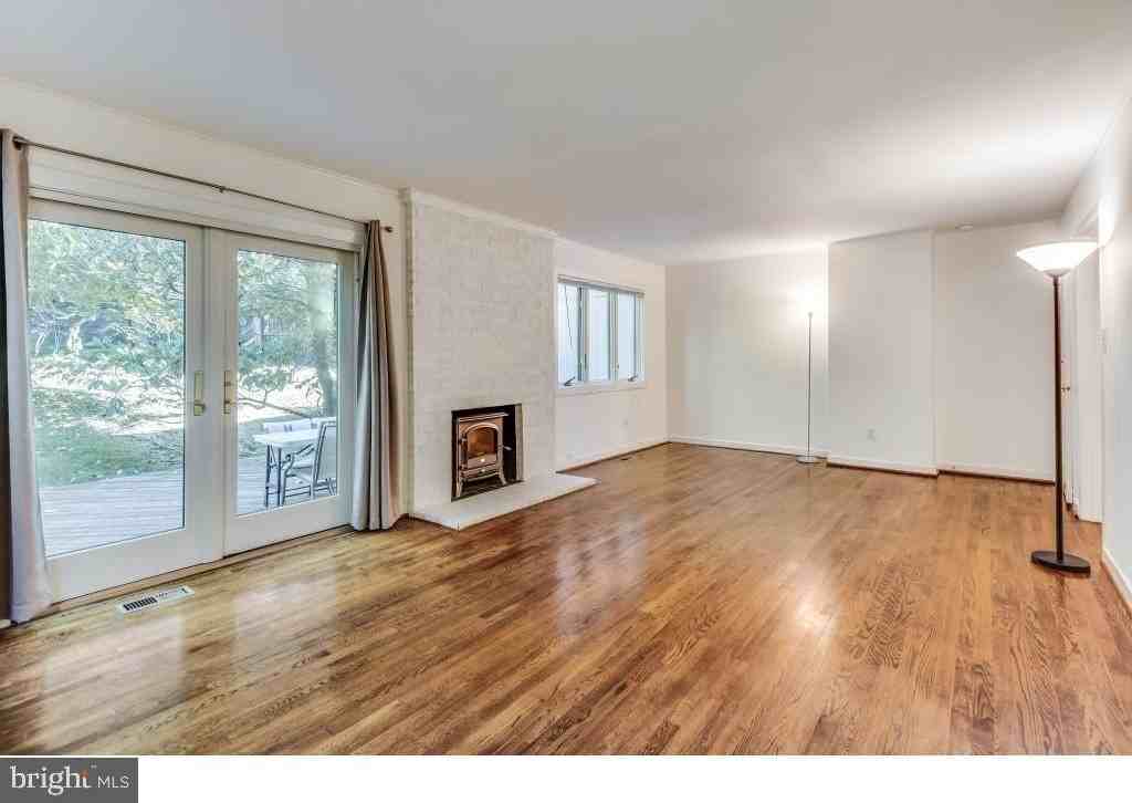 7220 Vistas Ln - Photo 7 of 24