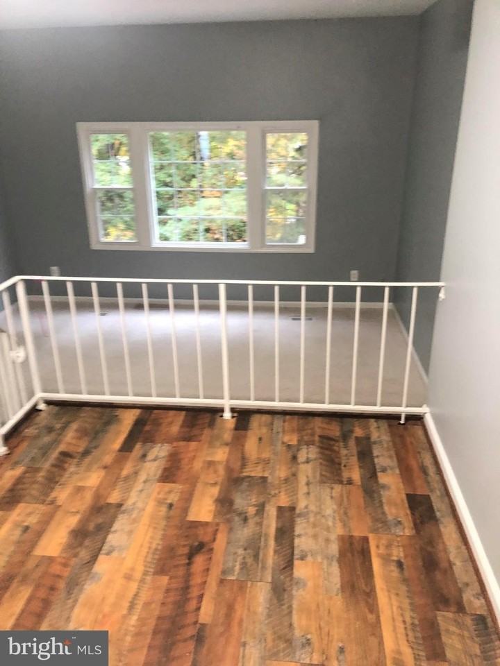 8550 Barrington Ct #928 - Photo 7 of 23