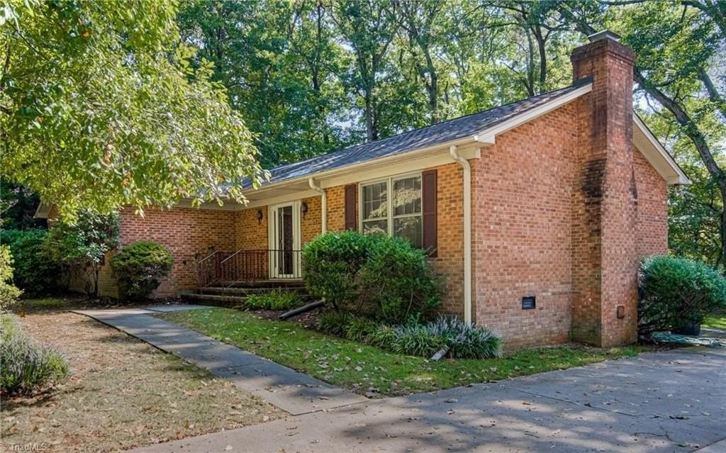 2305 Musket Ln - Photo 2 of 31