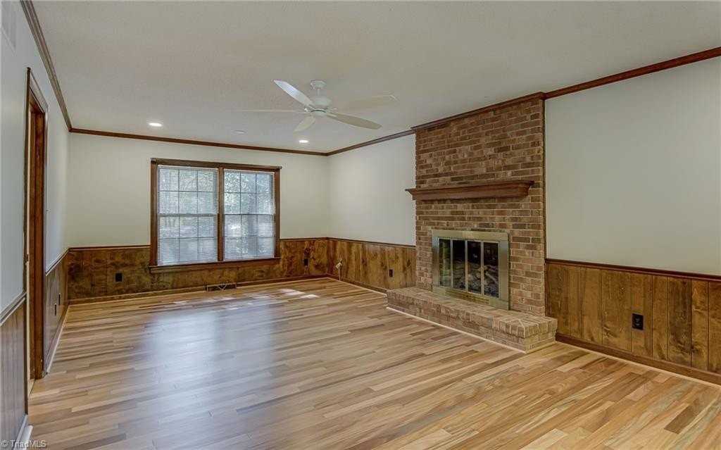 2305 Musket Ln - Photo 5 of 31