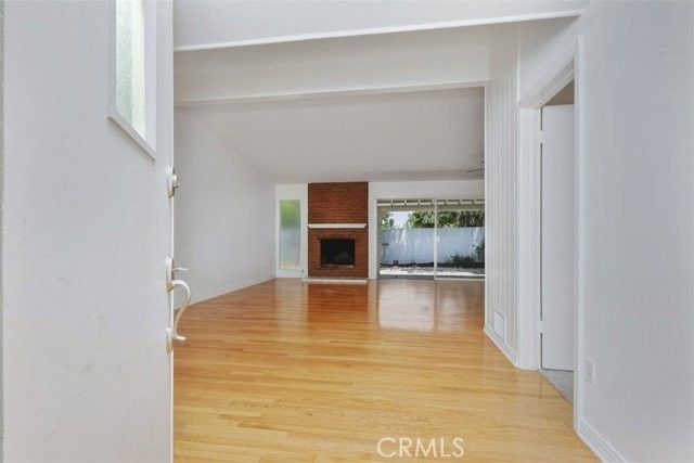 5836 Wish Ave - Photo 4 of 8