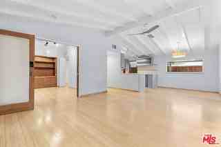 6742 Sunnybrae Ave - Photo 5 of 8