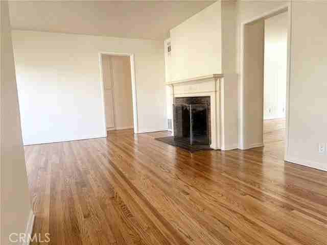 6539 Blucher Ave - Photo 3 of 8