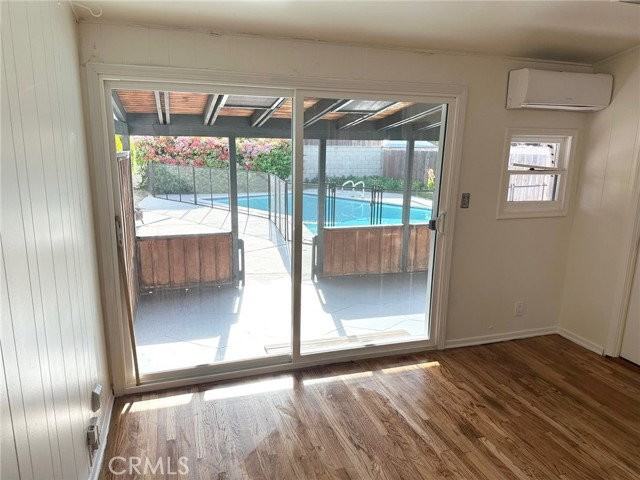 6539 Blucher Ave - Photo 6 of 8