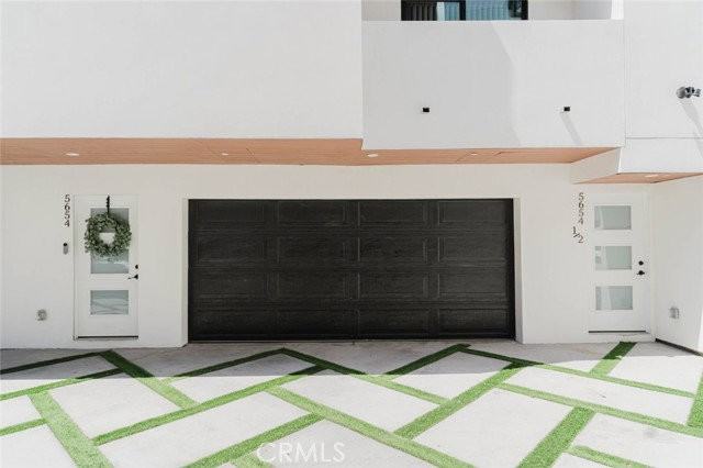 5654 1/2 Cartwright Ave - Photo 3 of 8