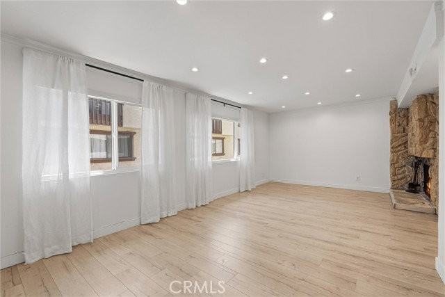 5974 Costello Ave - Photo 7 of 8