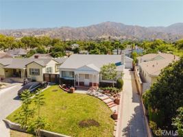 featured image of 2007 W Kenneth Rd