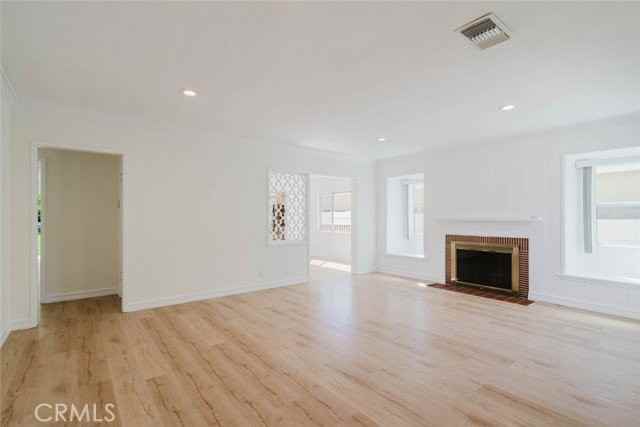 2007 W Kenneth Rd - Photo 2 of 8