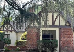 featured image of 999 N Holliston Ave