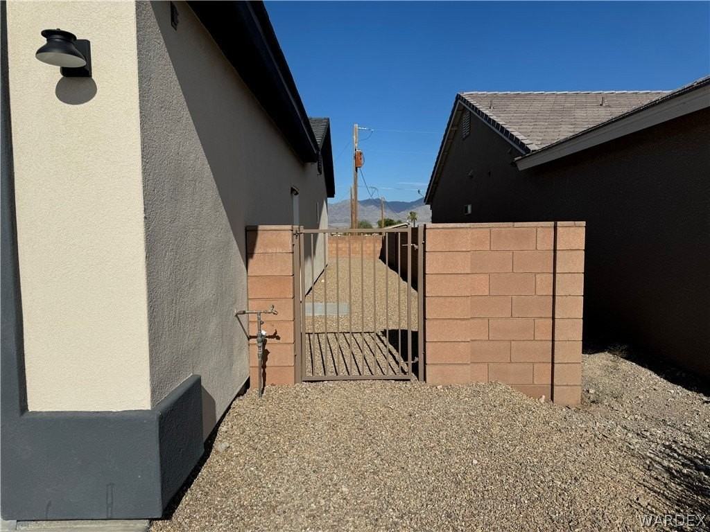 5079 S Jacaranda Pl - Photo 4 of 35
