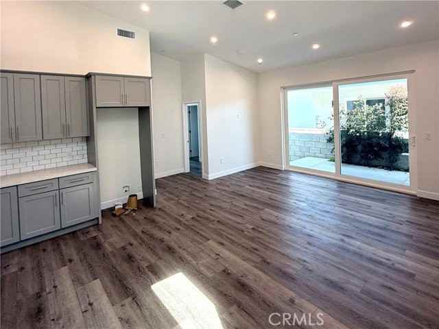 1627 255th St - Photo 3 of 7