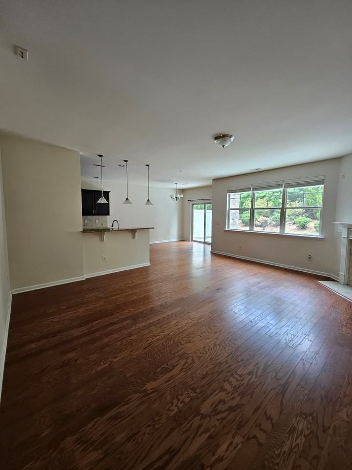 409 Manchester Park Ln #1 - Photo 6 of 22