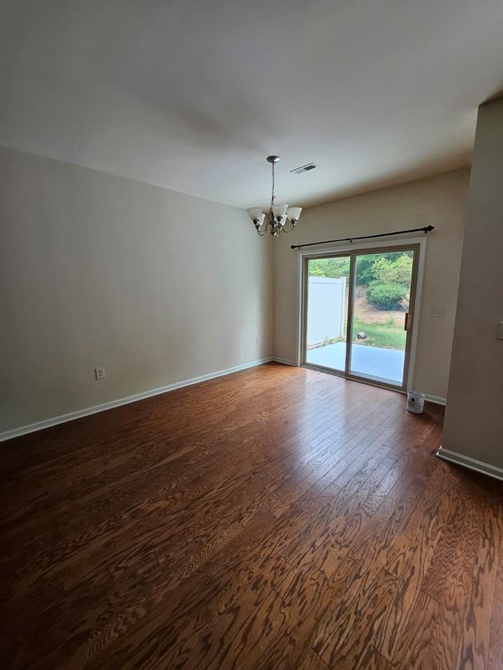 409 Manchester Park Ln #1 - Photo 7 of 22
