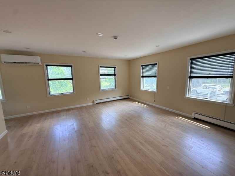 48 Ringwood Ave - Photo 4 of 17