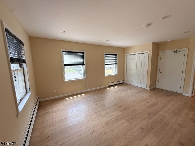 48 Ringwood Ave - Photo 5 of 17