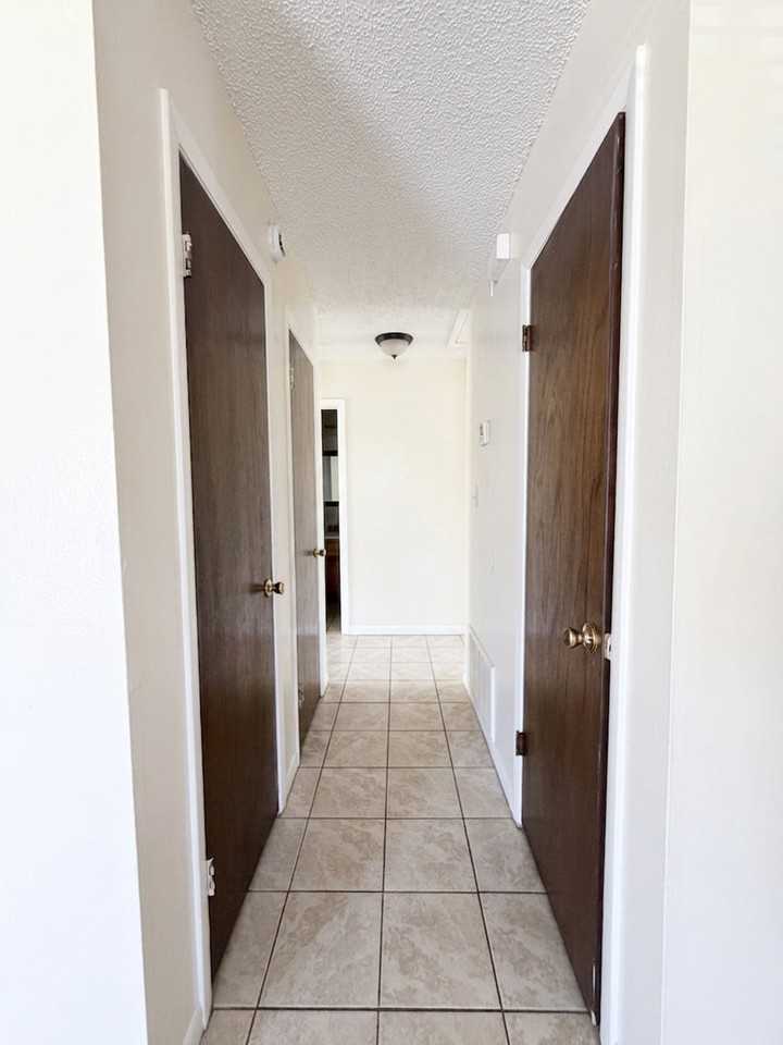 535A S 61st Ave #535A - Photo 2 of 7