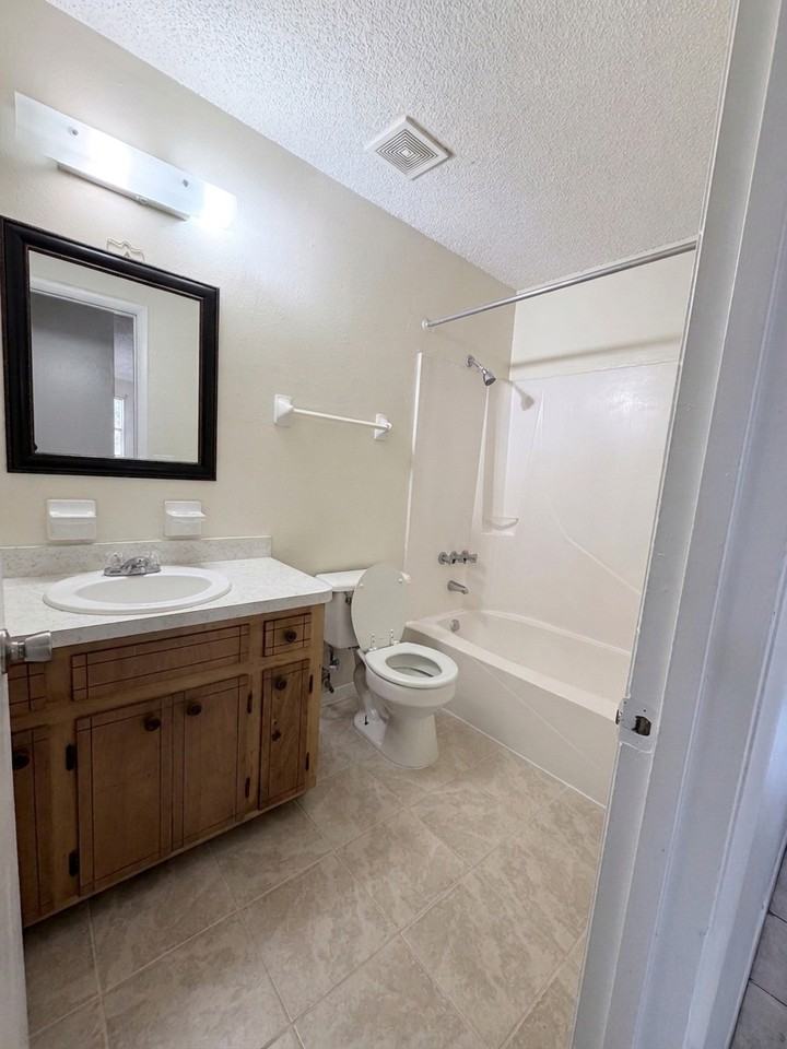 535A S 61st Ave #535A - Photo 6 of 7