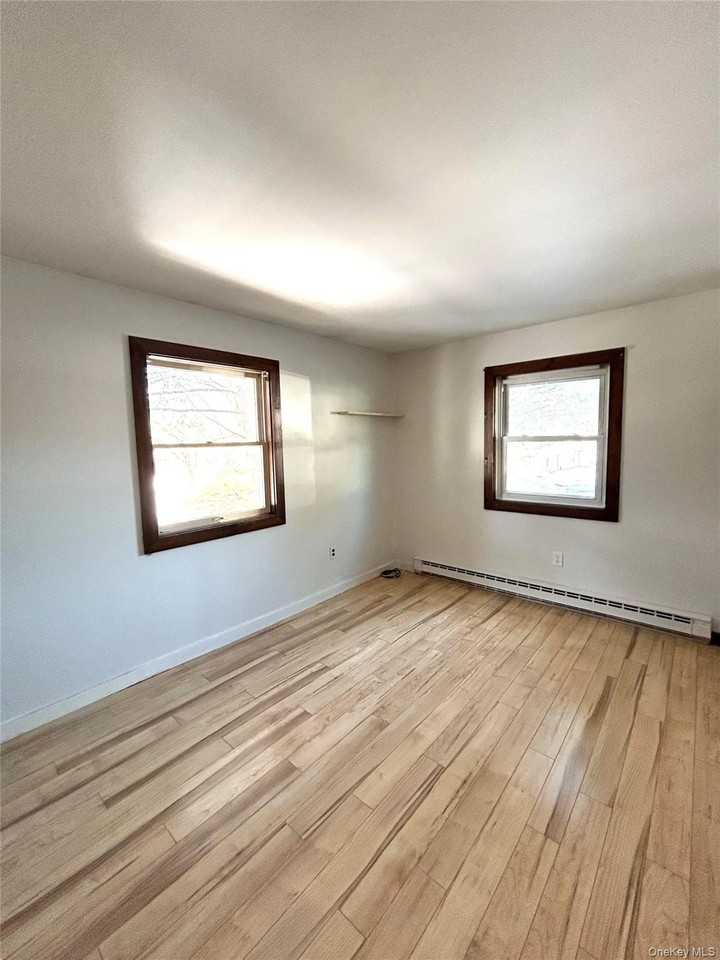 505 State Route 208 Unit 1 - Photo 5 of 7