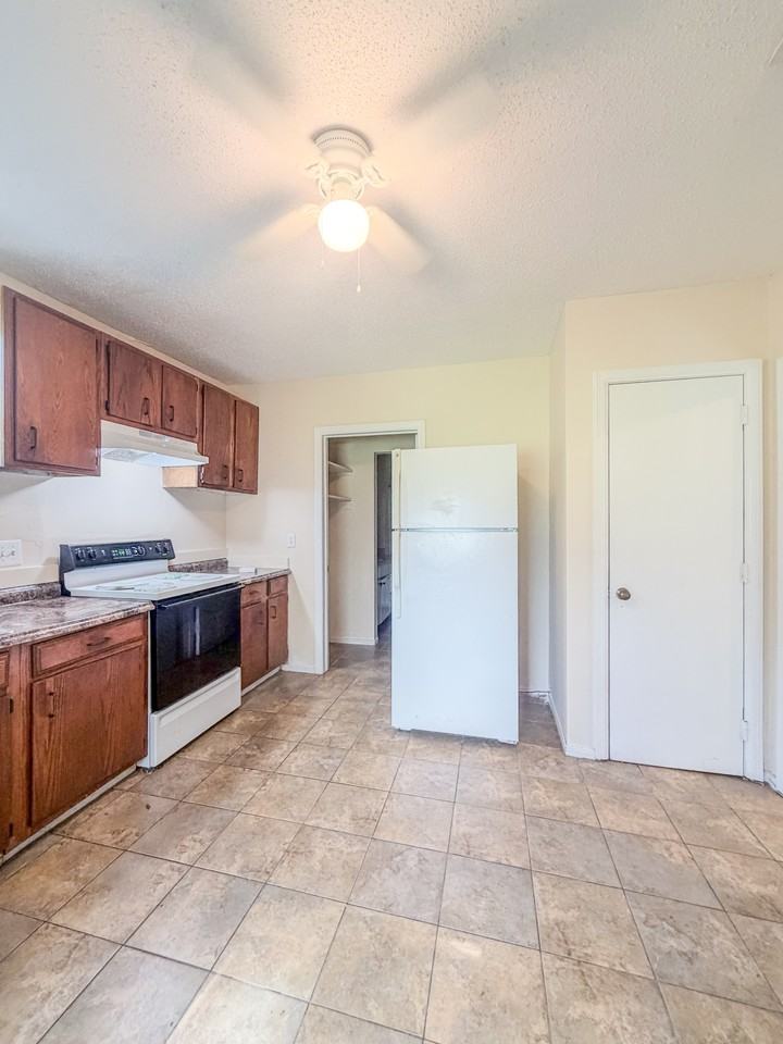510 Gordon Ave #510A - Photo 5 of 9