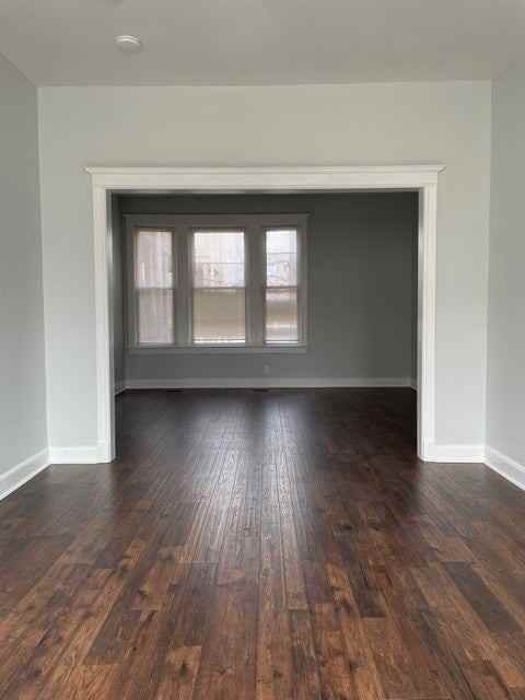 916 W 68th St - Photo 6 of 15