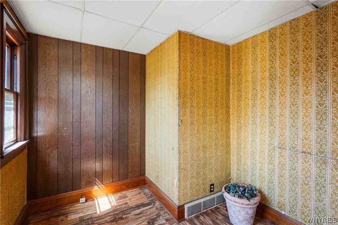 213 Keystone St - Photo 6 of 23