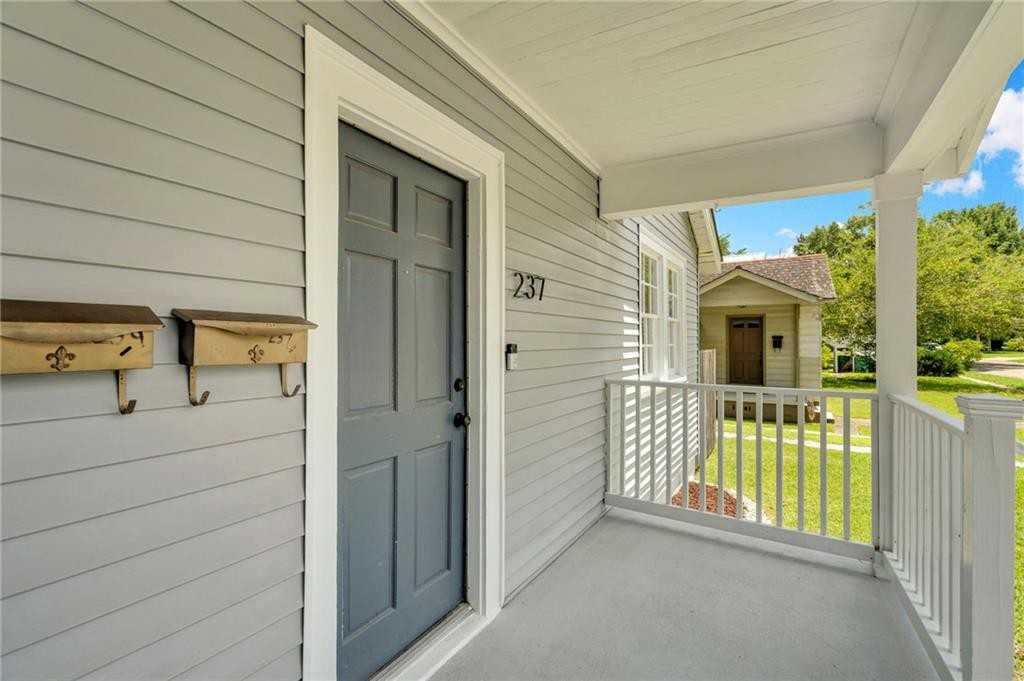 237 Vinet Ave - Photo 4 of 23
