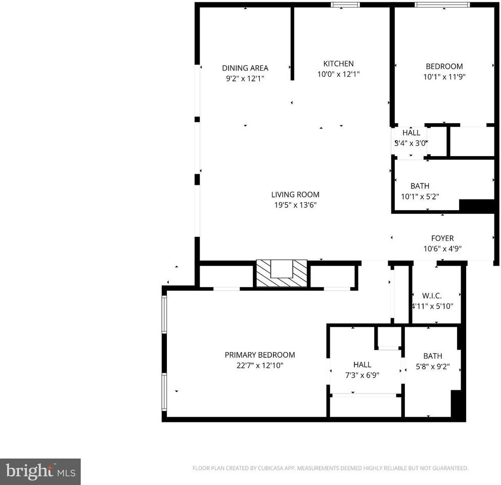 601 Wilkes St ##301 - Photo 2 of 50