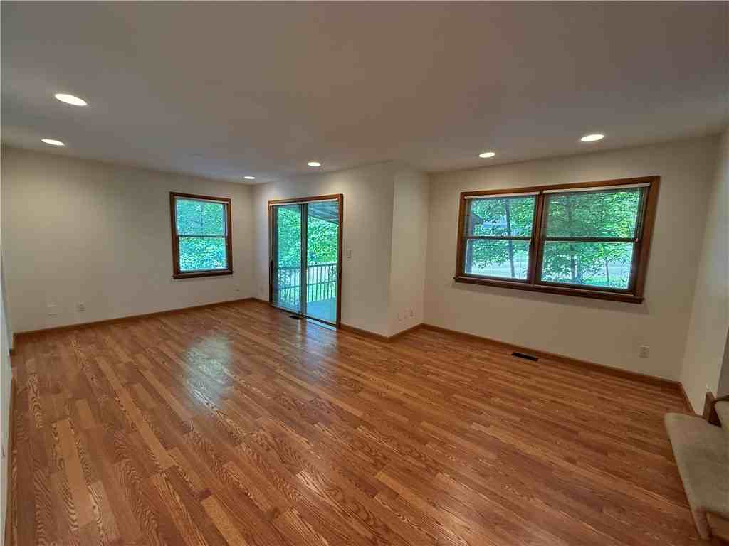 2162 Willowgrove Ave - Photo 5 of 32