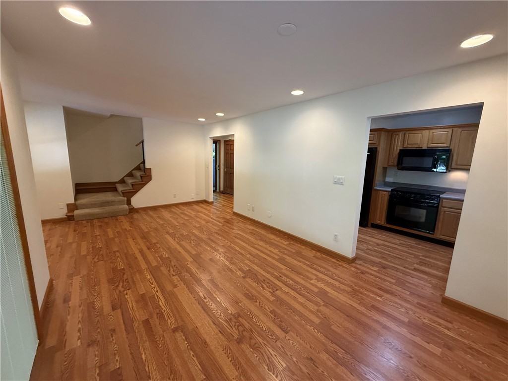 2162 Willowgrove Ave - Photo 7 of 32