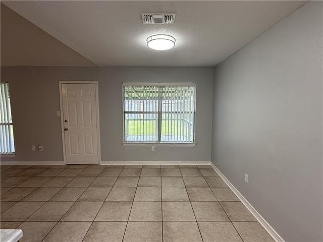 108 Ellwood Cir - Photo 3 of 16