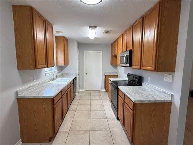 108 Ellwood Cir - Photo 4 of 16