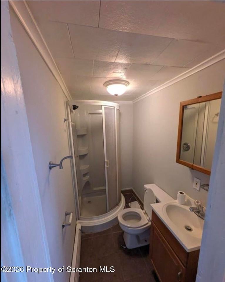 452 W 8th St - Photo 5 of 8