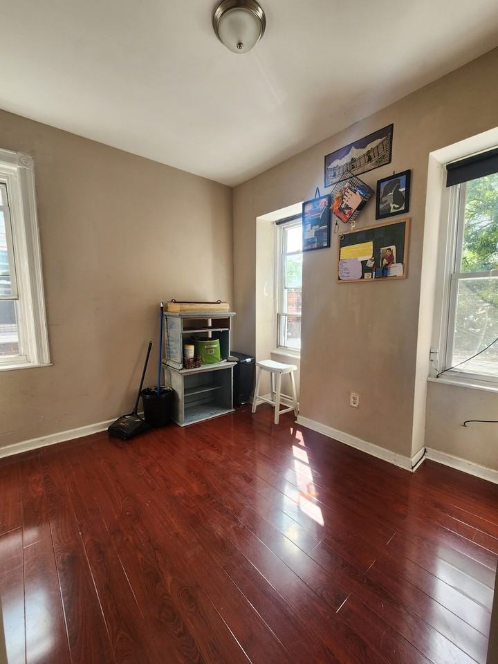 38 South 51st Street3rd Floor #3rdFL - Photo 2 of 8