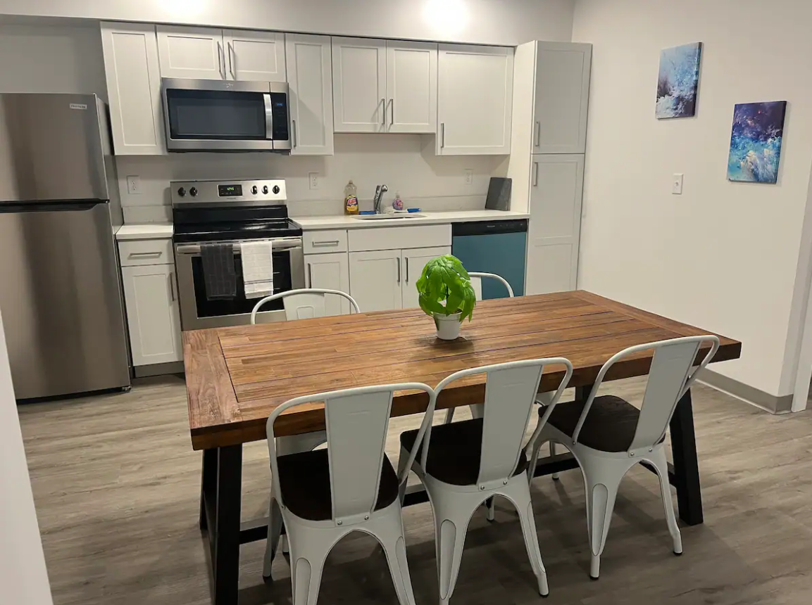 202 Linden AvenueUnit 001 #001 - Photo 4 of 12